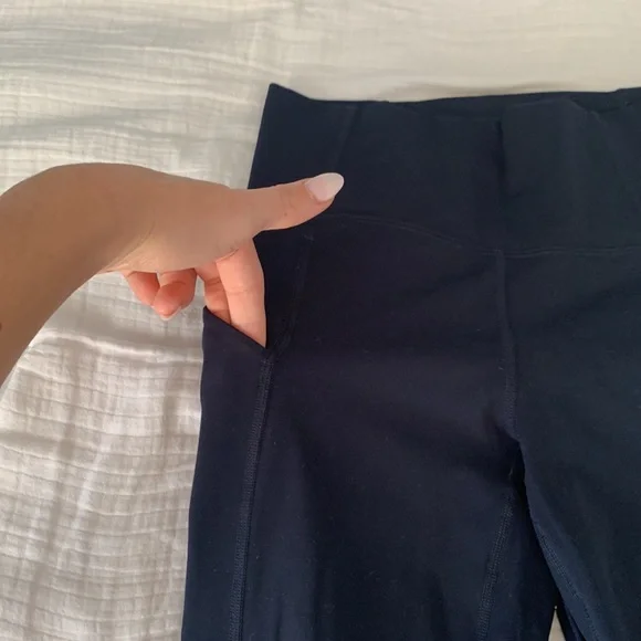 Fabletics Oasis PureLuxe High-Waisted Legging - Picture 6 of 7